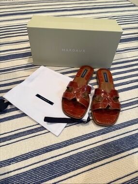 NWT Margaux MX Croc-Embossed Slide Sandals in Mahogany Size 6.5 Narrow